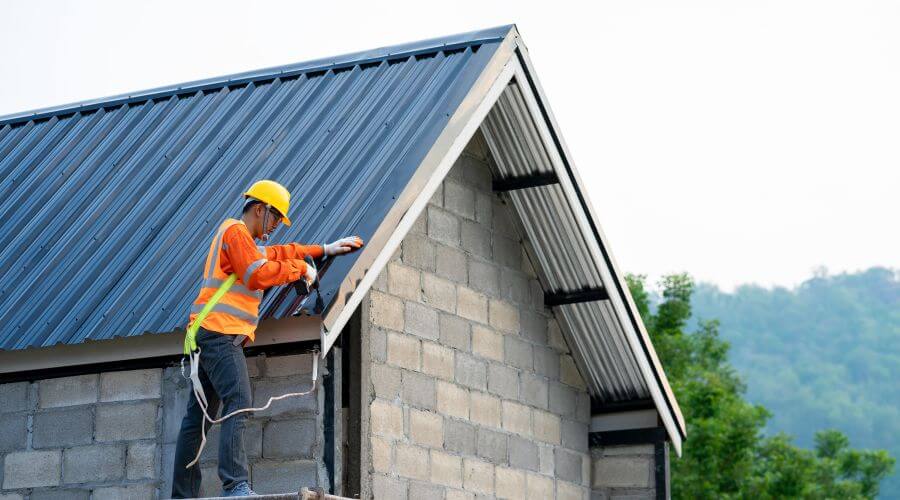 Expert Emergency Roof Repairs services in Max, NE